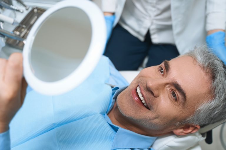 Implantología dental, salud y funcionalidad en un solo tratamiento